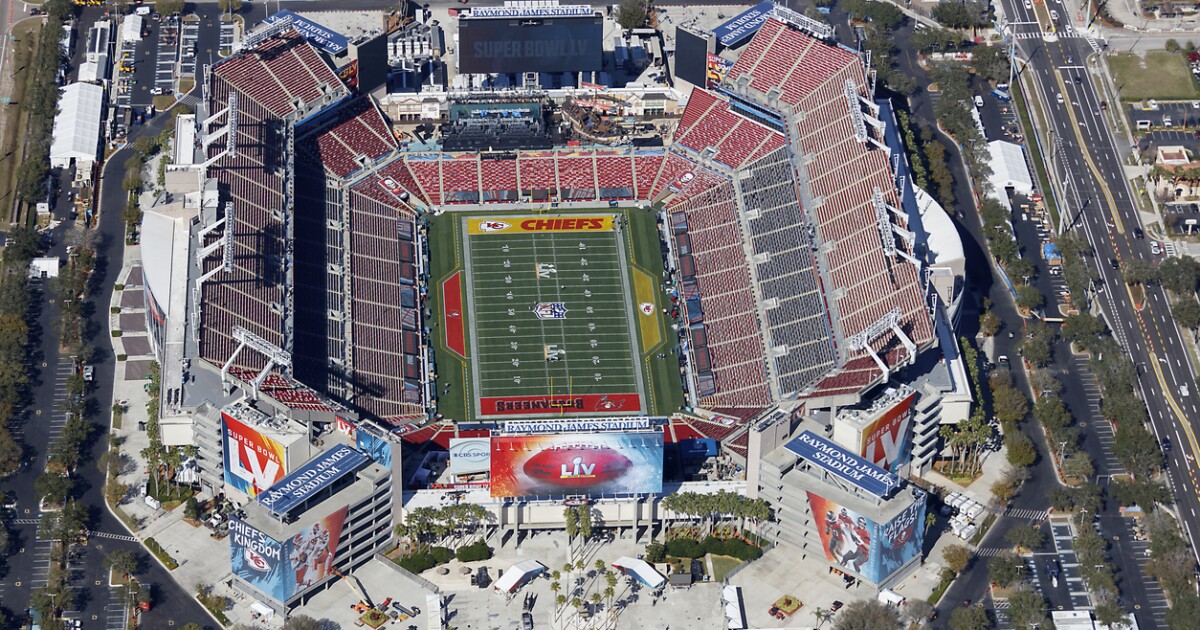 Bucs consider major renovations for Raymond James Stadium