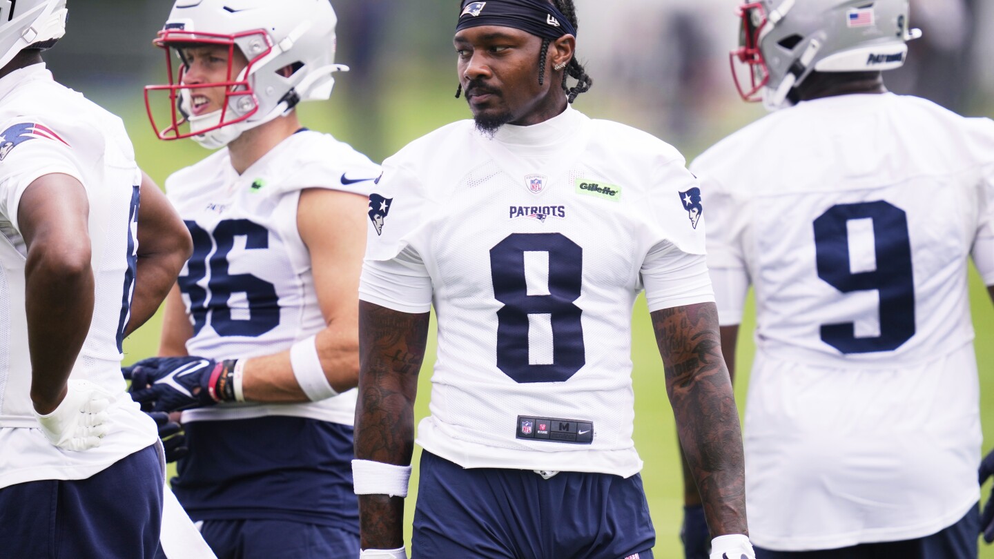 Stefon Diggs declines to discuss conversations he's had with Patriots regarding viral video