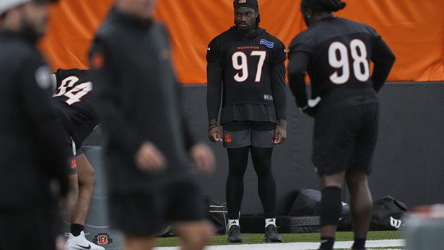Bengals rookie Shemar Stewart leaves team minicamp without contract