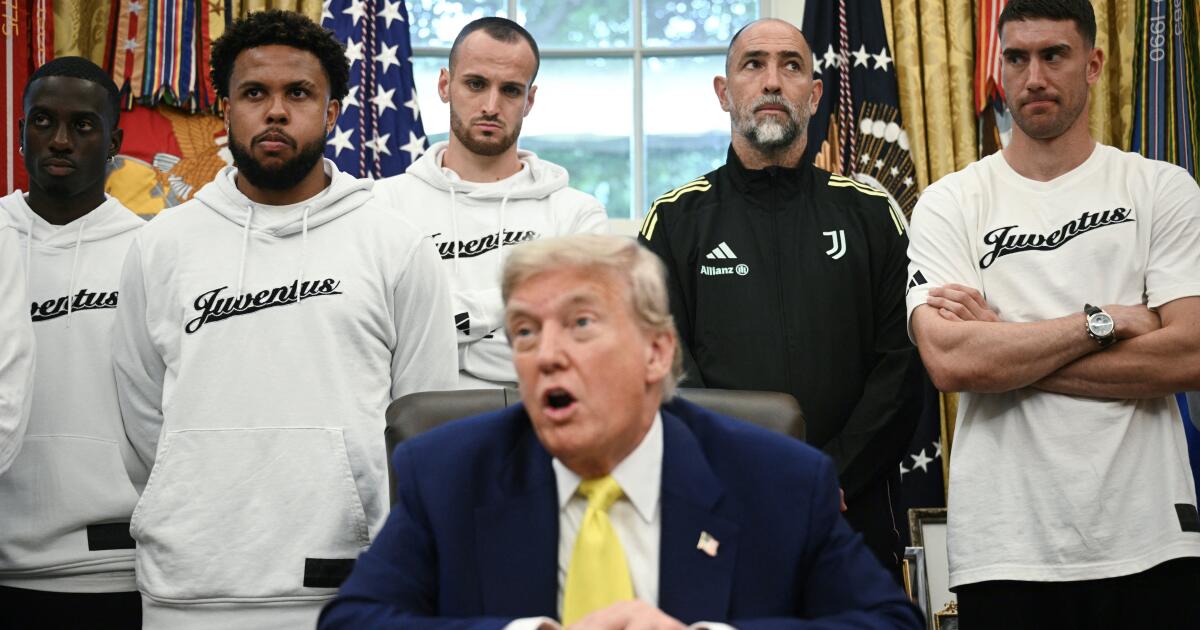 Juventus players and coaches visit Trump at White House.