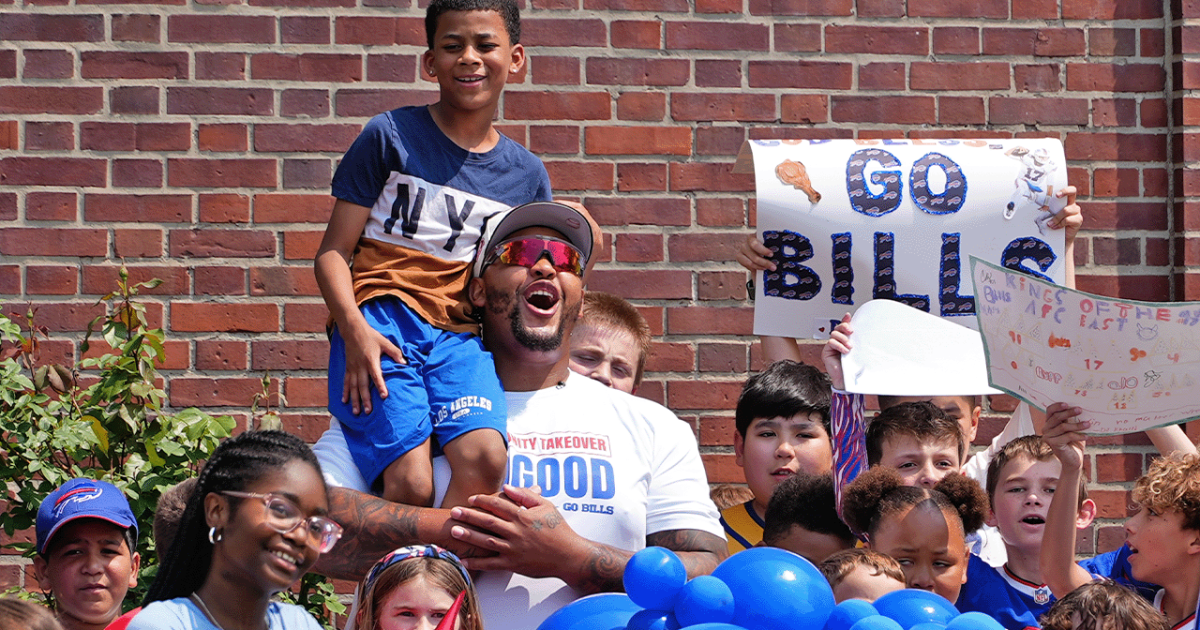 Buffalo Bills players visit 12 schools as part of 'Community Takeover Day'
