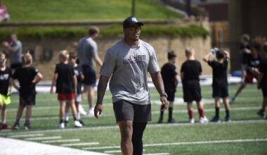 ‘Blessed to be a blessing’: C.J. Ham’s Vikings legacy grows well beyond the gridiron - Sioux Falls Live