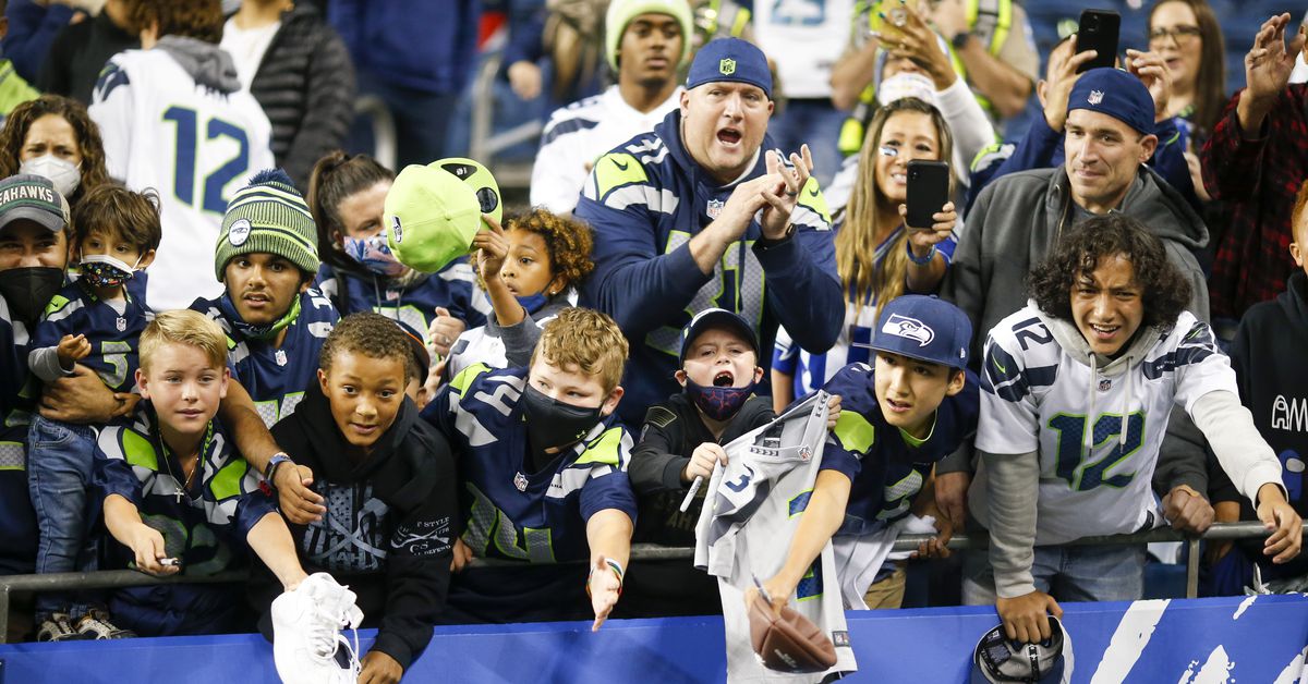 Seahawks discussion: Let’s talk about Father’s and Mother’s Day Seahawks gifts!