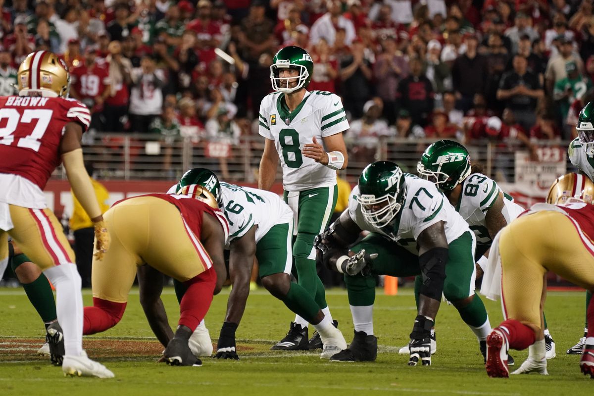 New York Jets quarterback Aaron Rodgers (8) makes a call at the line of scrimmage during the fourth quarter against the San Francisco 49ers at Levi’s Stadium. 