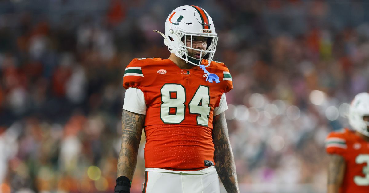 Patriots add pair of ex-players to scouting department