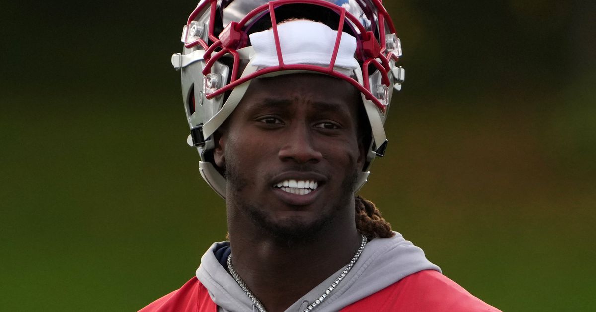 Ex-Patriots QB surprised he was traded to Cowboys