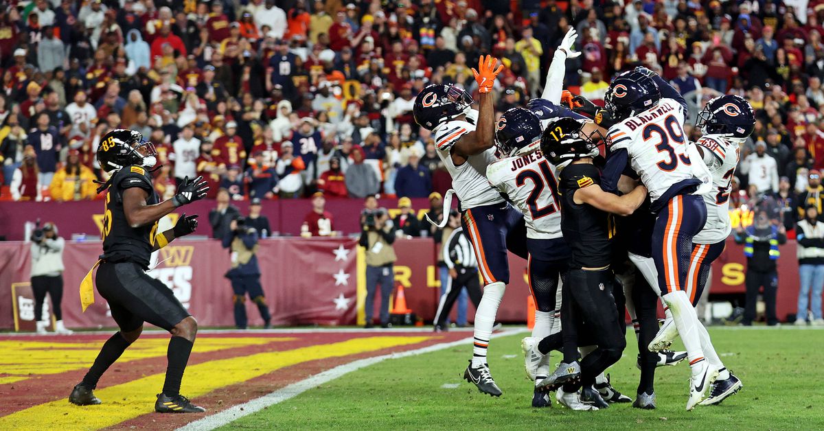 2024 REWIND: Week 8 - Commanders vs Bears Jayden Daniels Hail Mary game