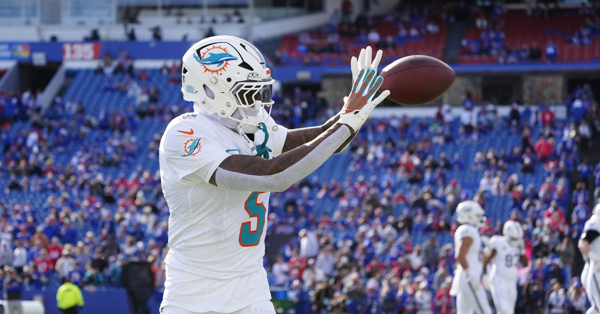 The Pittsburgh Steelers should go all in on Jalen Ramsey trade