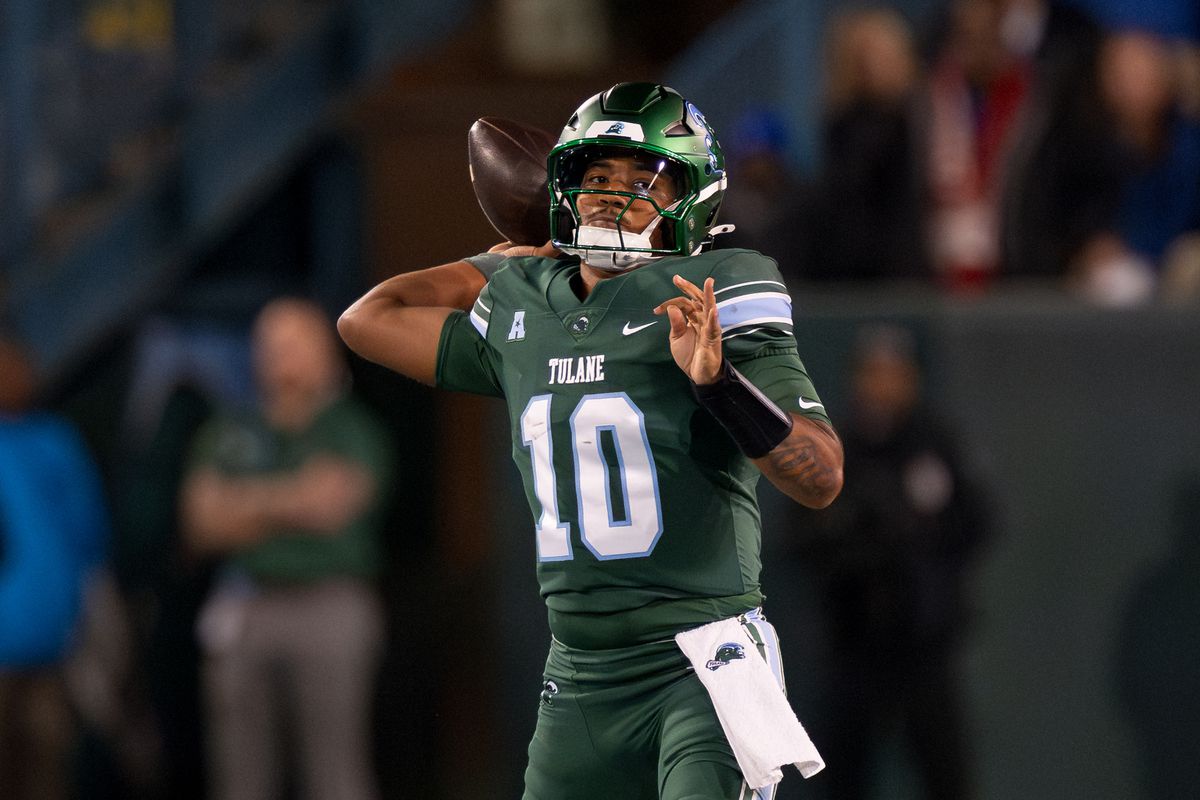 NCAA Football: Memphis at Tulane