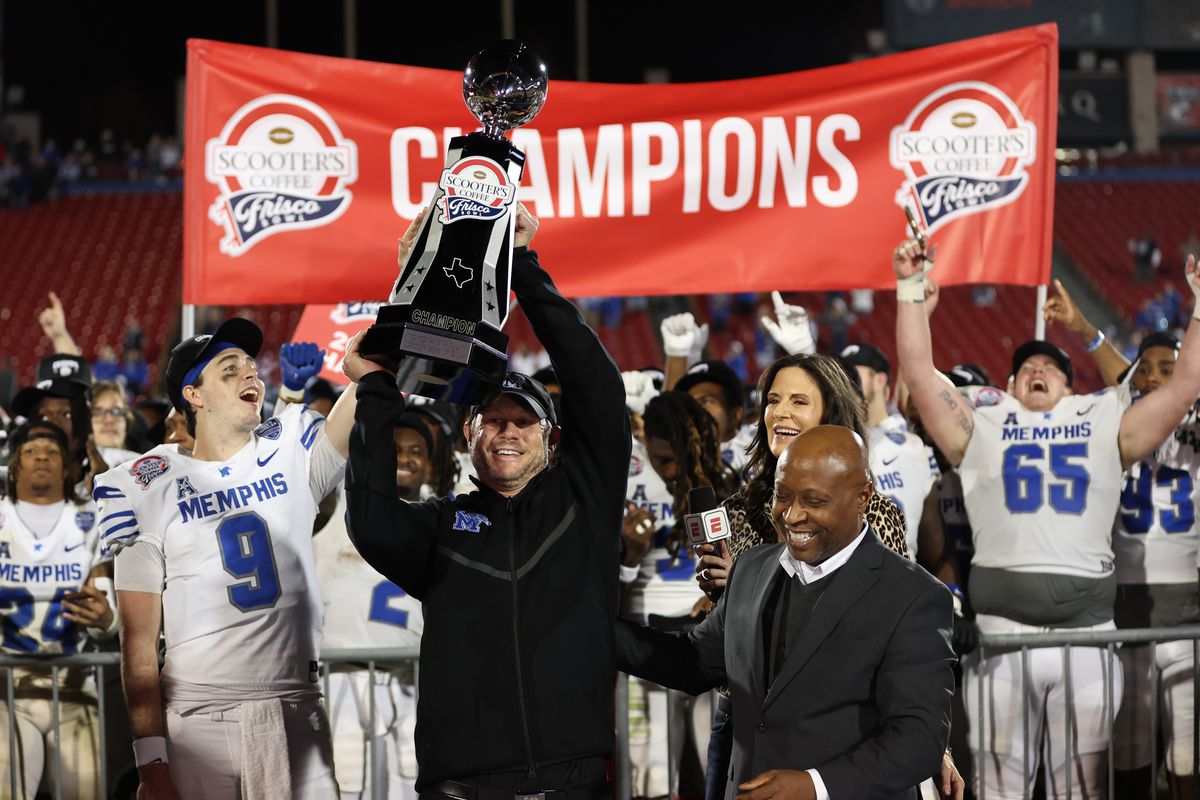 NCAA Football: Frisco Bowl-Memphis at West Virginia