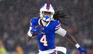 James Cook tackles tough contract questions from Bills beat reporters