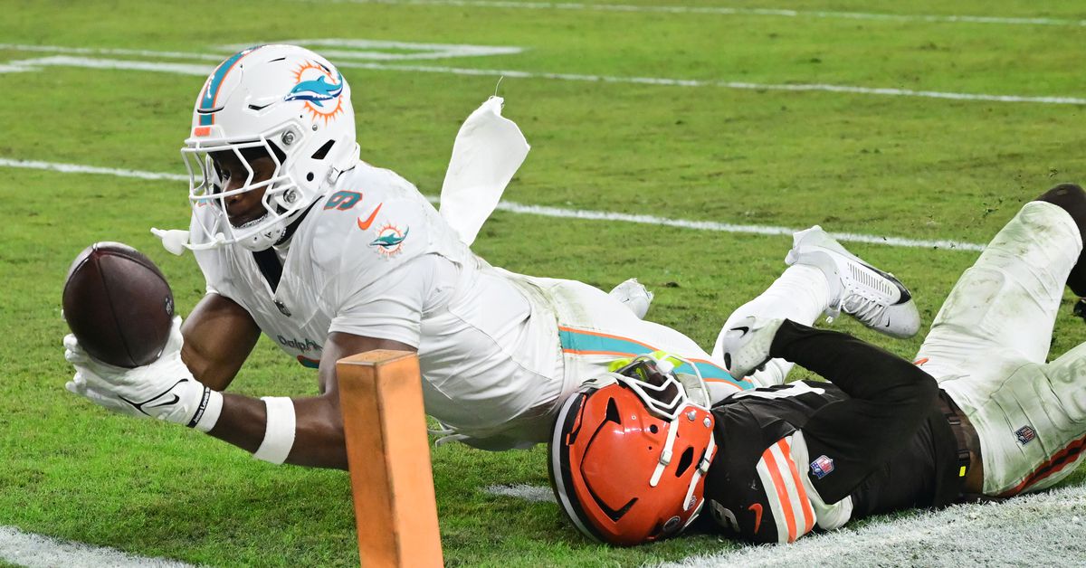 Miami Dolphins 2025 roster, depth chart: 3 underrated players