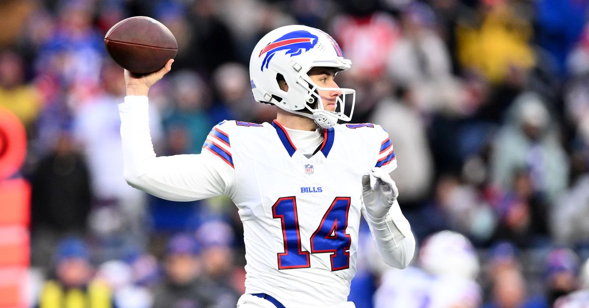 90 Buffalo Bills players in 90 days: QB Mike White