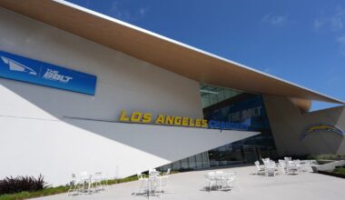 Chargers News: Cam Ward continues to earn respect from veterans, OL