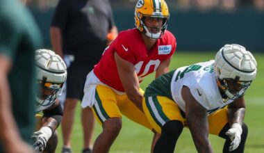 Packers News: Elgton Jenkins takes over at center