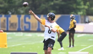 Pittsburgh Steelers head coach Mike Tomlin hosts Aaron Rodgers to cookout