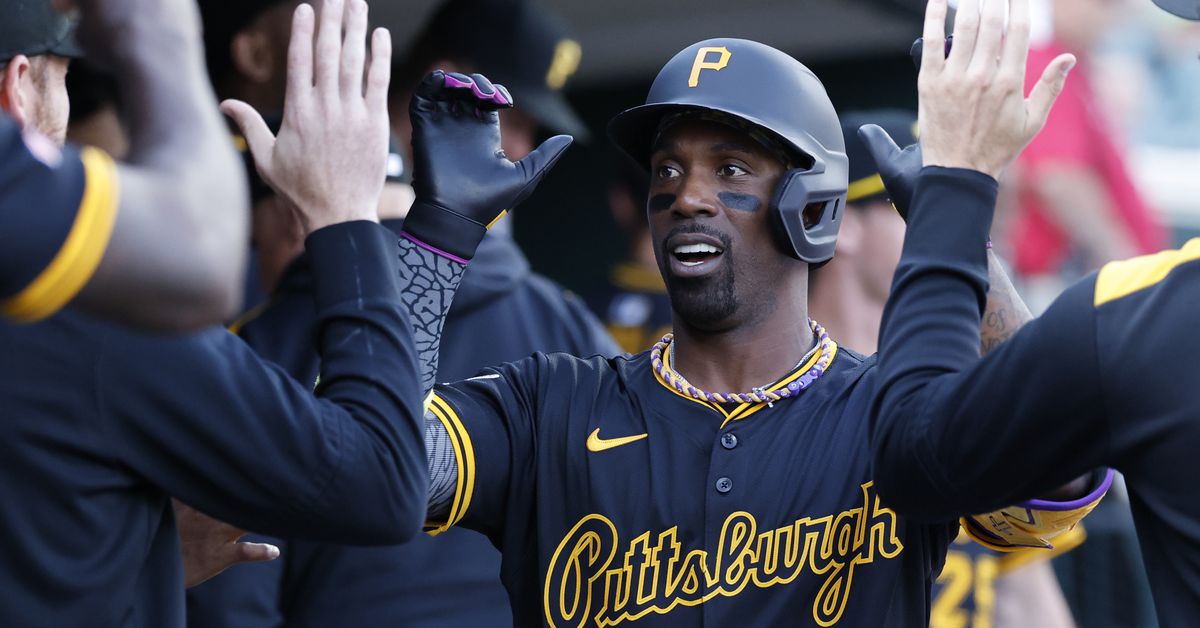 Pirates 8, Tigers 4 (F/10): Buccos bury Bengals