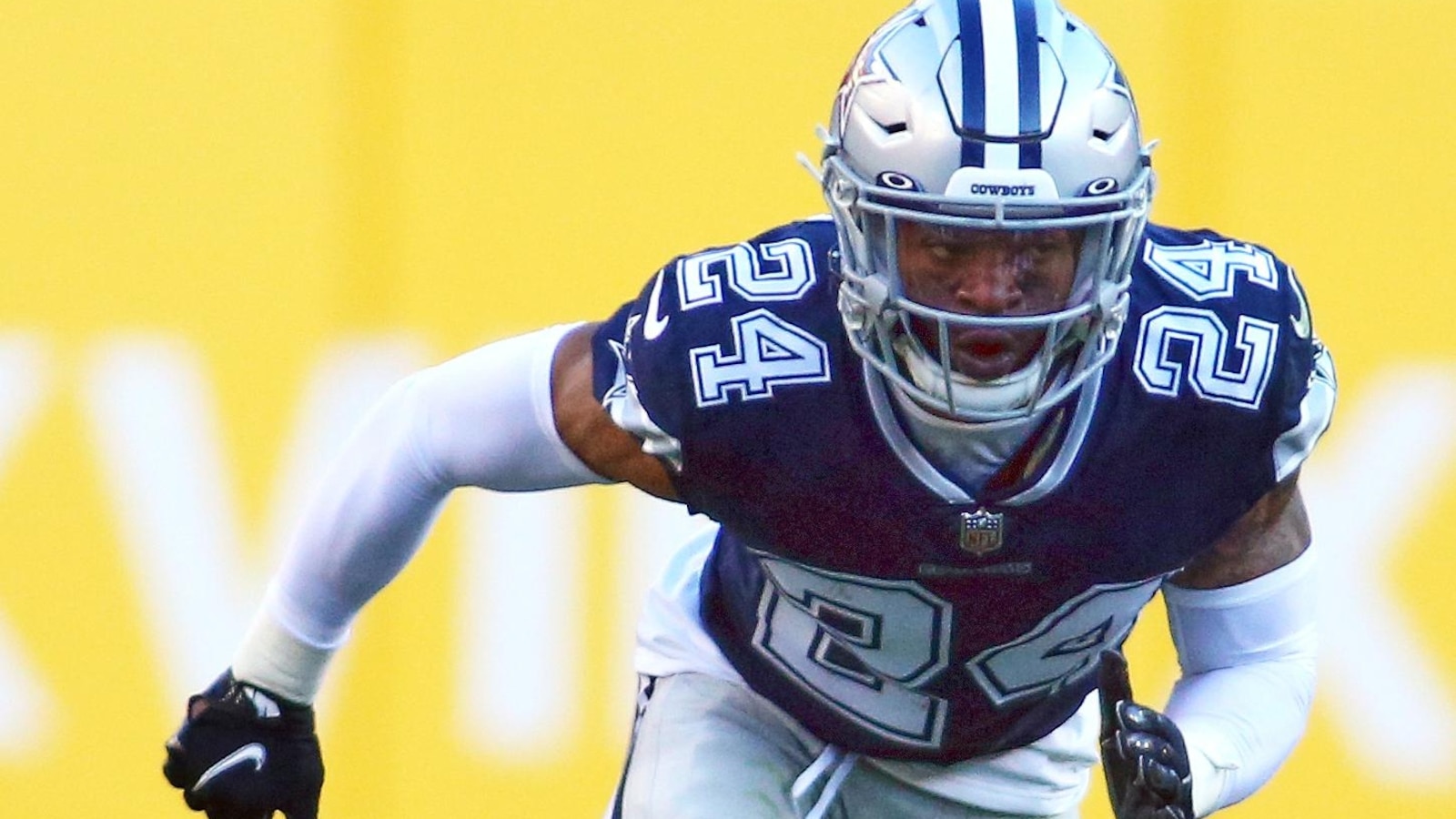 Former NFL player Kelvin Joseph facing charges after crash that killed motorcyclist