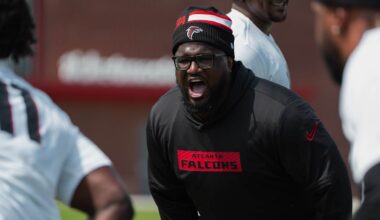 Why Raheem Morris hopes Falcons 'play with the energy' Nate Ollie coaches with 
