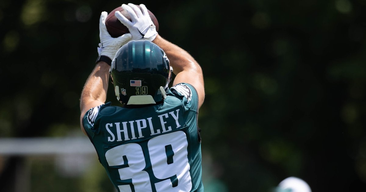 Eagles camp countdown: Offensive player most under the microscope
