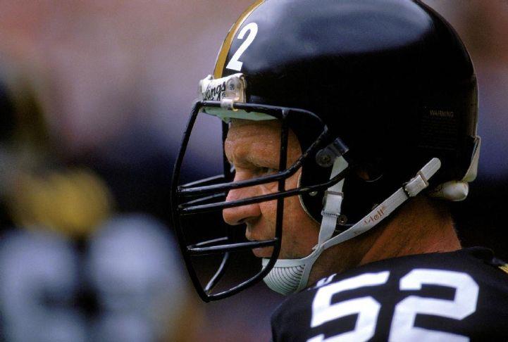 Former Chief, Steeler Mike Webster's family works to ensure his legacy is not lost