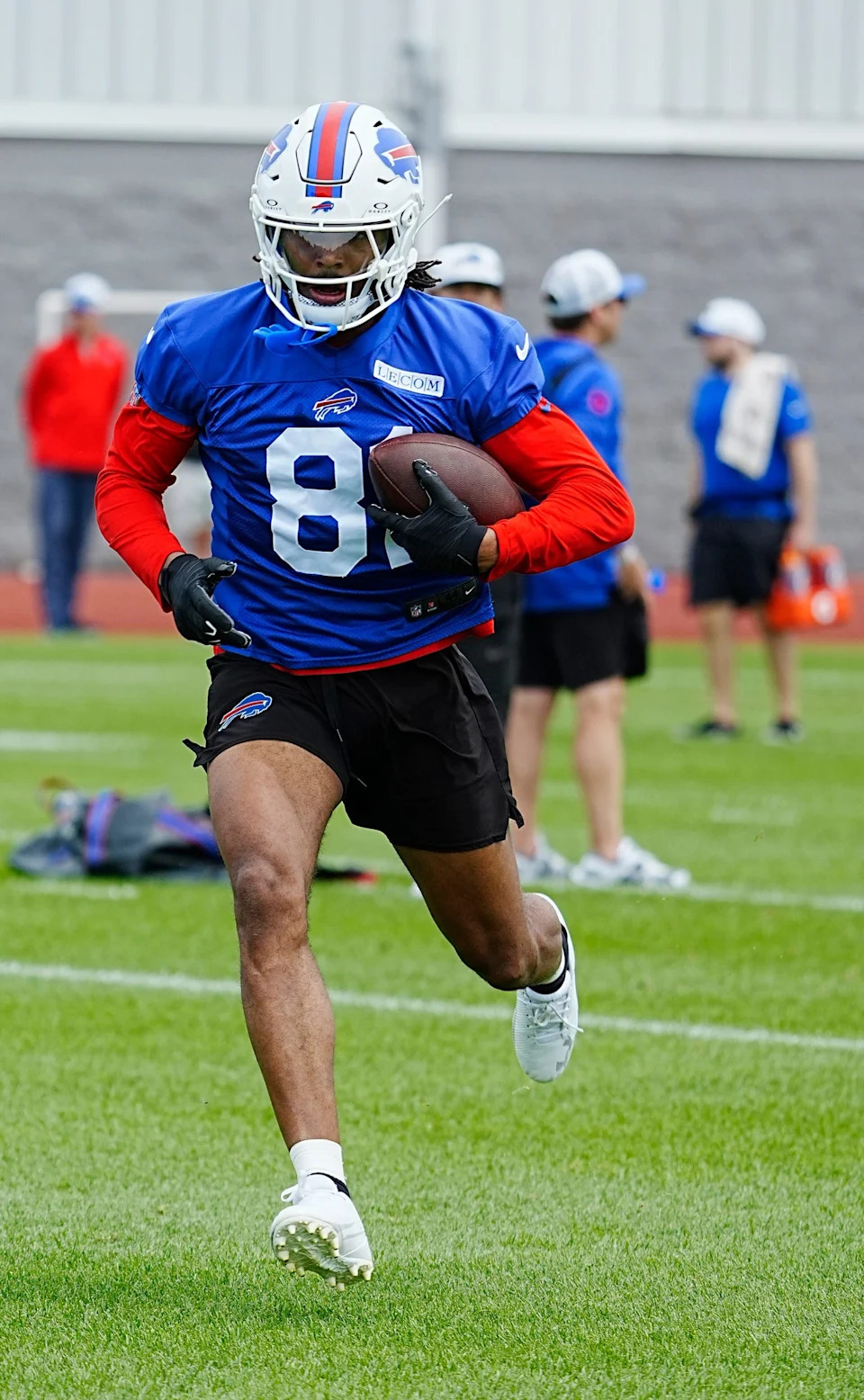 Buffalo Bills Kaden Prather runs with the ball after turning and catching a pass during a drill at their practice facility on May 27, 2025.
