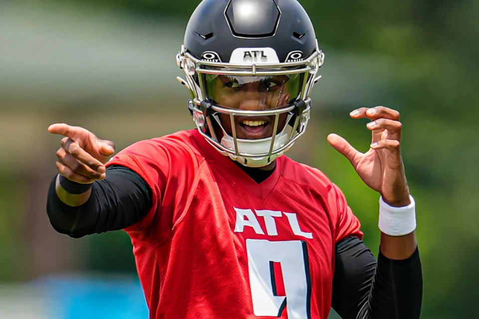 Jun 11, 2025; Atlanta, GA, USA; Atlanta Falcons quarterback Michael Penix Jr. (9) on the field during Minicamp practice at Children's Healthcare of Atlanta Training Ground.Dale Zanine-Imagn Images