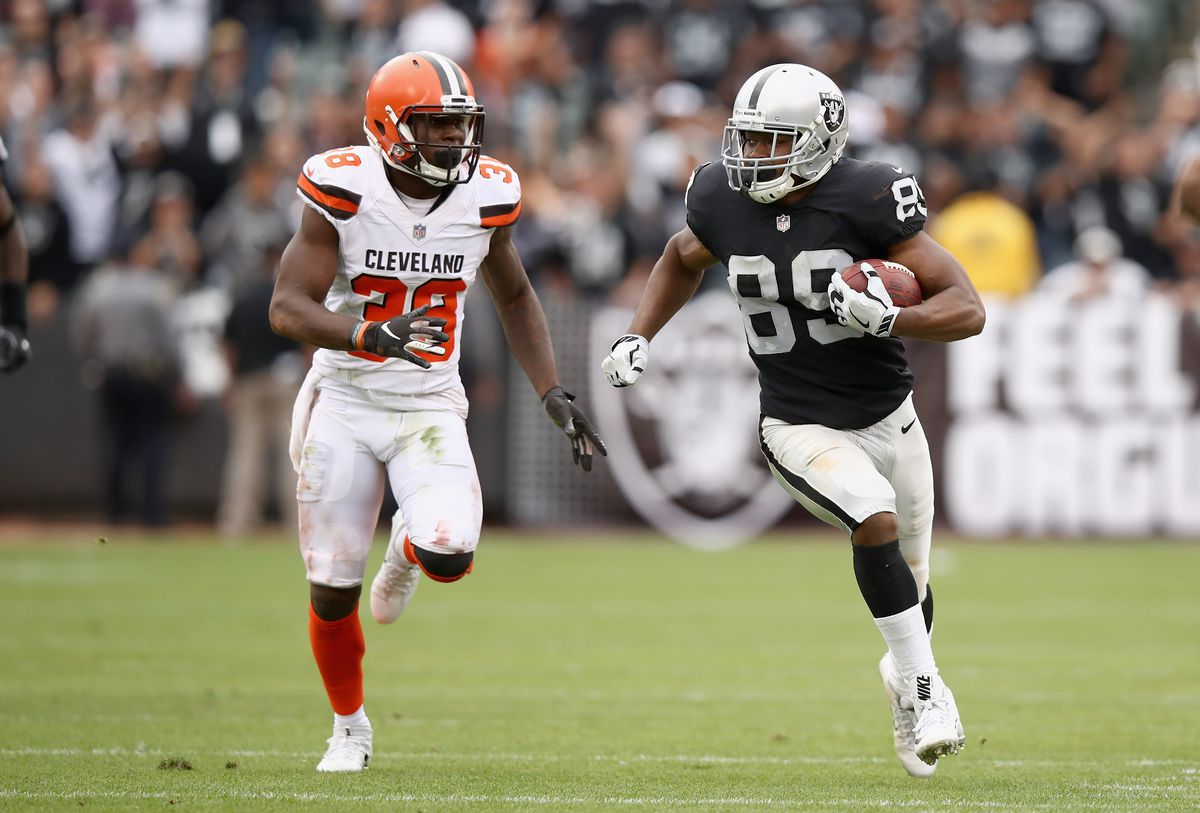 Cleveland Browns v Oakland Raiders