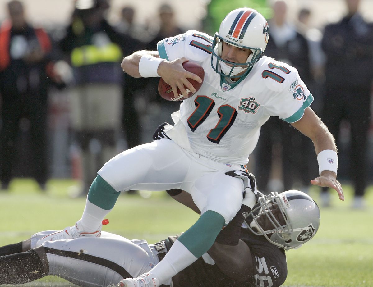 Miami Dolphins vs Oakland Raiders - November 27, 2005