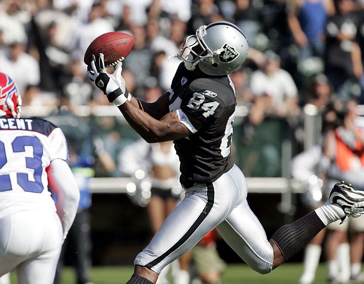 Buffalo Bills vs Oakland Raiders - October 23, 2005