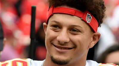 Patrick Mahomes’ $503 million NFL contract drops to 14th as rising quarterbacks outshine and loyalty raises pay debate