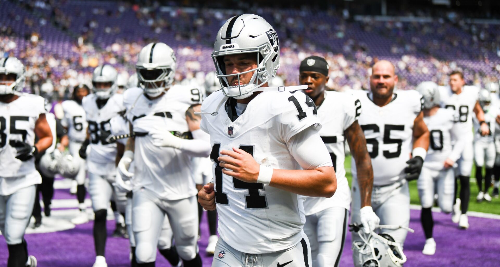 NFL quarterback wakes up unemployed after being brutally cut just weeks before 2025 season