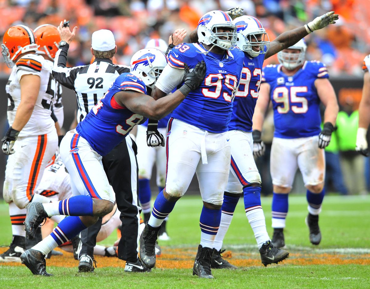 Cleveland Browns v Buffalo Bills 9-23-2012