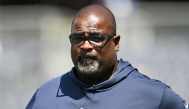 Patriots defense has strong reaction to DC Terrell Williams’ return