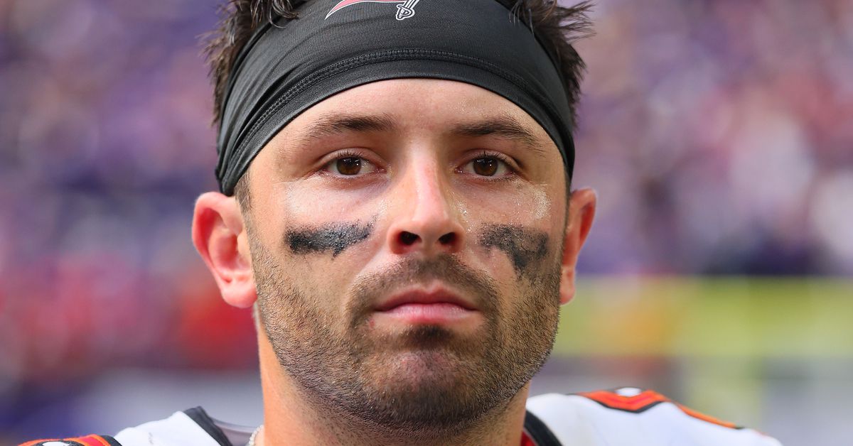 Baker Mayfield admits to having a raging erection while running over Vikings player