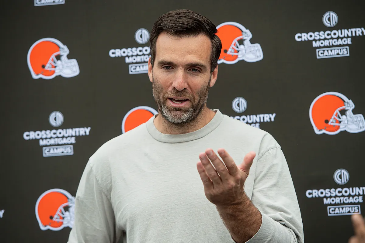 Joe Flacco wins another 'round' against Shedeur Sanders, although no one dares to rule him out as a future option for the Browns - MARCA