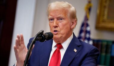 Trump Picks Chiefs To Win Super Bowl