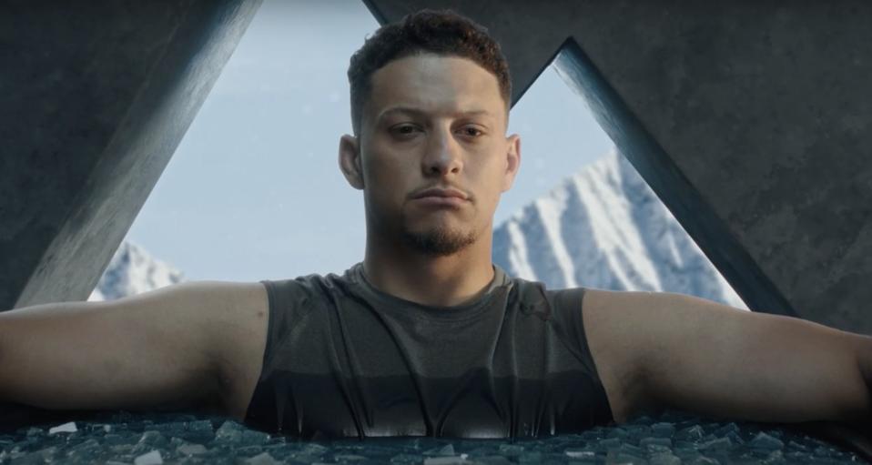 Chiefs quarterback Patrick Mahomes appears in a new Coors Light ad.