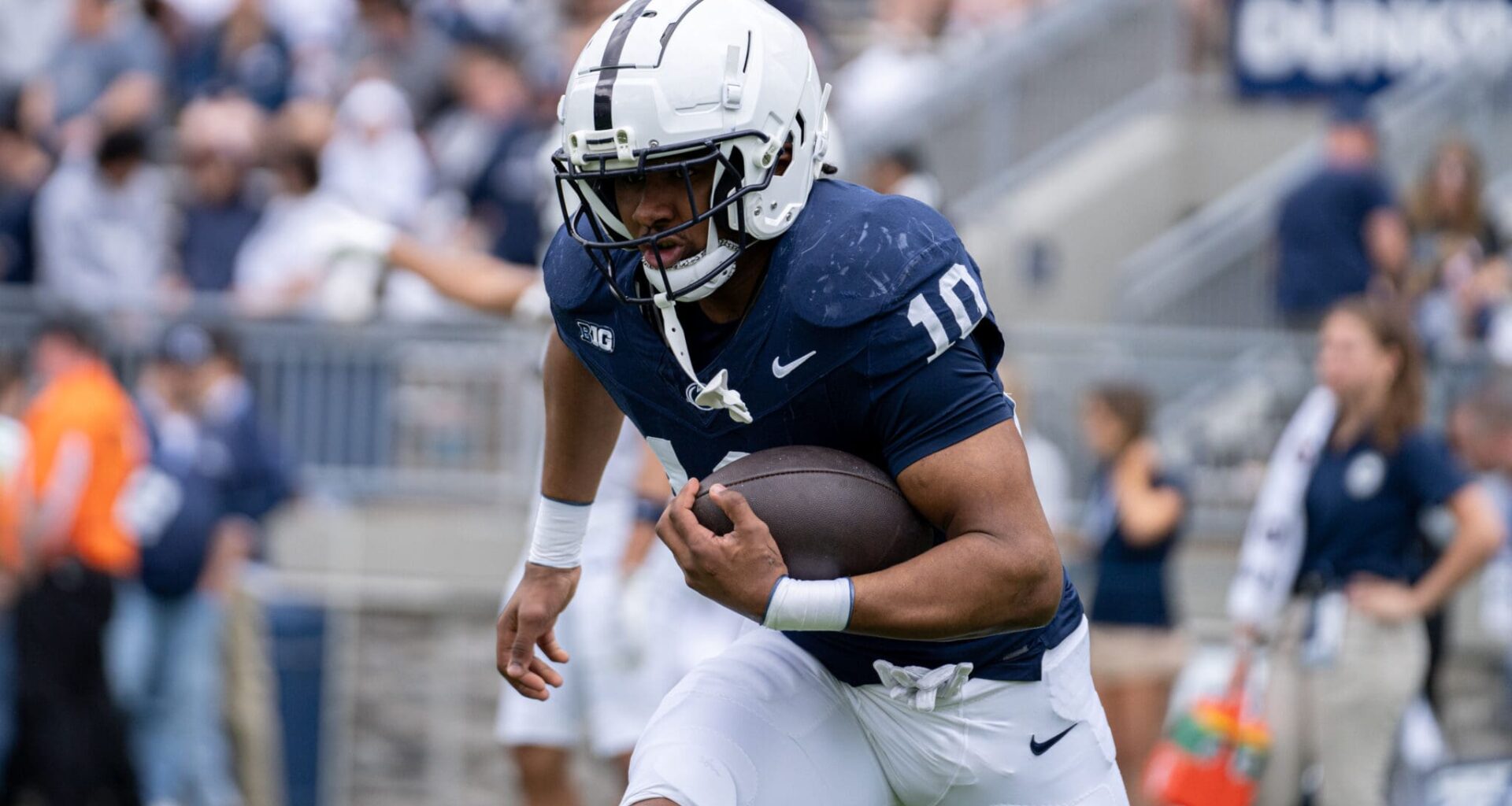 Despite QB Uncertainty, Steelers Projected to Take RB in 2026 Mock Draft