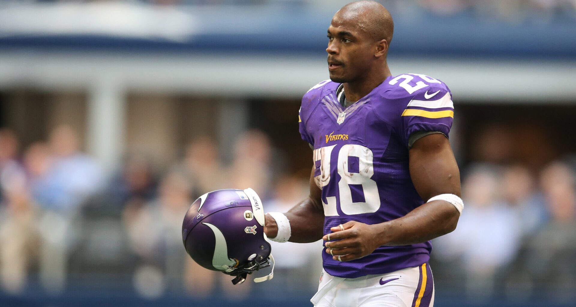 Increasingly Desperate Adrian Peterson Taking His Bar Fight to the Boxing Ring