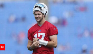 Josh Allen faces career-defining pressure in 2025—and not even Hailee Steinfeld can help him save the season | NFL News