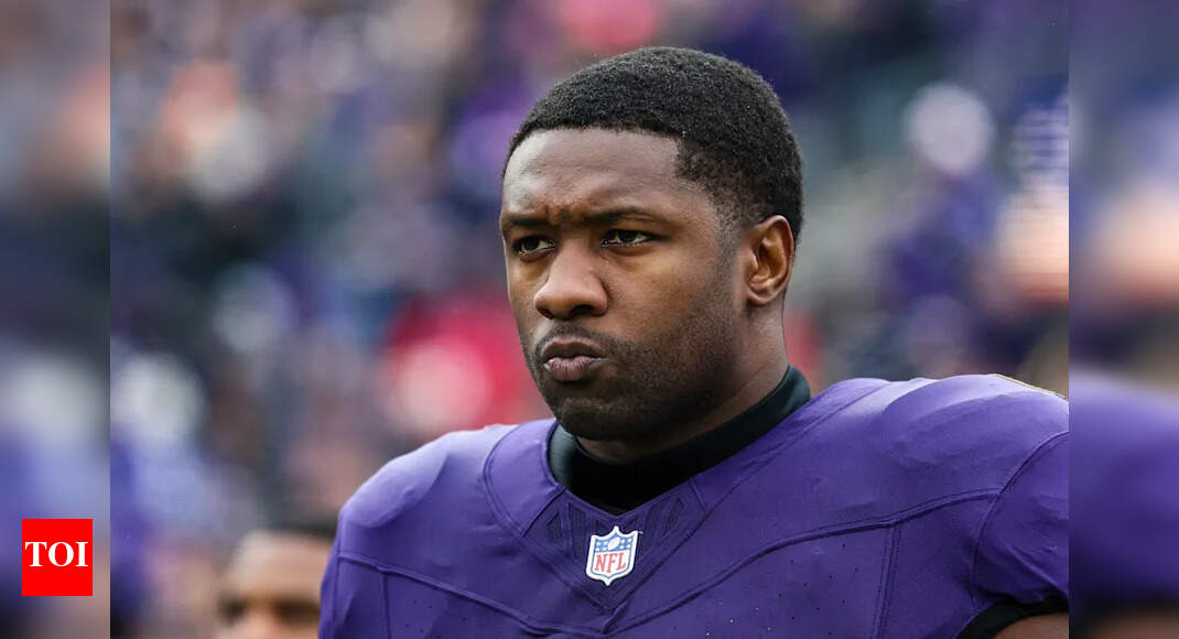 Kyle Van Noy shreds anonymous coach over Roquan Smith 'sluggish' jab as Ravens lock arms | NFL News