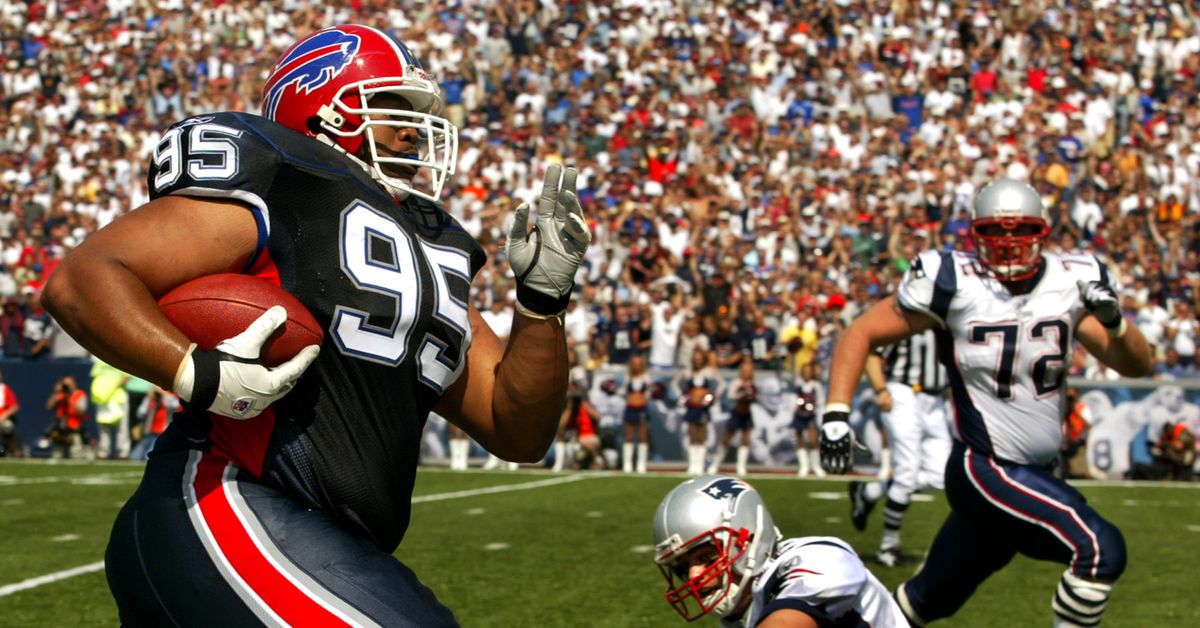 53 greatest moments in Highmark Stadium history: #51 — Bills roll the Pats in the 2003 home opener