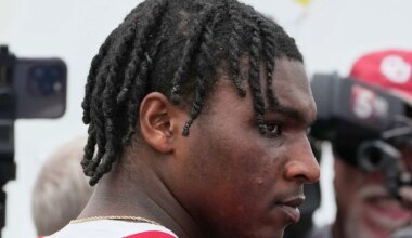 Cam Ward argues with another Titans QB and shows how bad he wants to beat Shedeur Sanders - MARCA