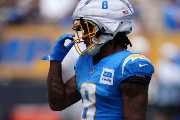 Chargers rookie running back Omarion Hampton goes through a drill...