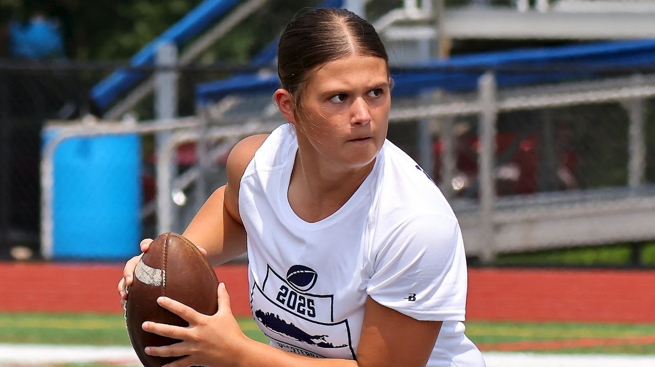 Longwood's Sclafani wins NFF Girls QB Challenge