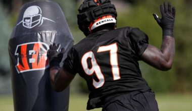 First-round pick Shemar Stewart has plenty of learning moments during his initial Bengals' practice