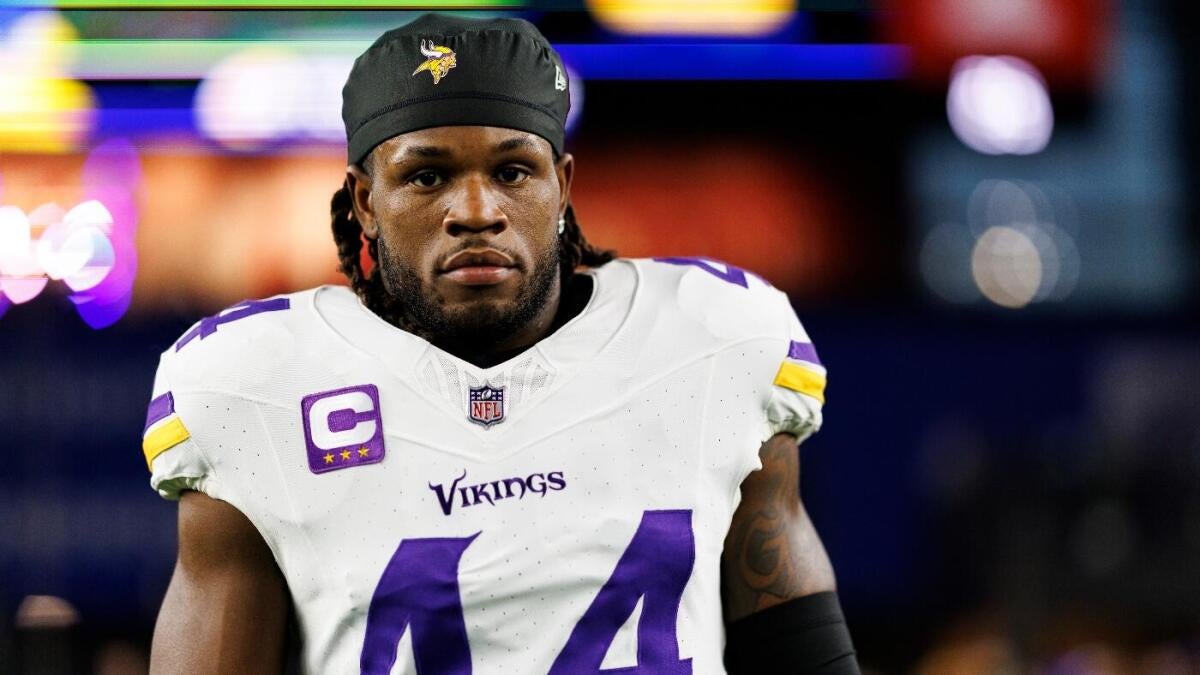 Vikings captain Josh Metellus says J.J. McCarthy doesn't need to be Superman for Minnesota to contend in 2025