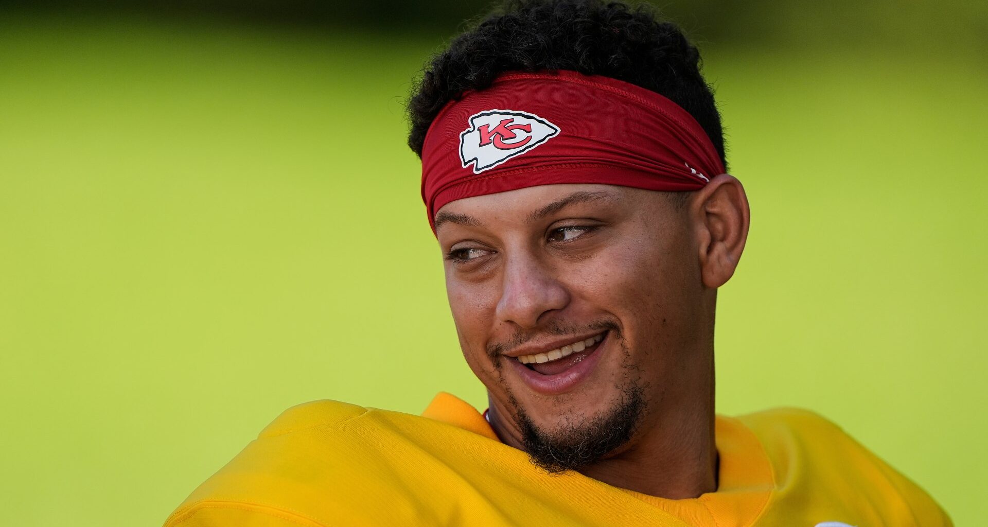 Key Patrick Mahomes weapon carted off field at training camp in huge blow to Kansas City Chiefs offense