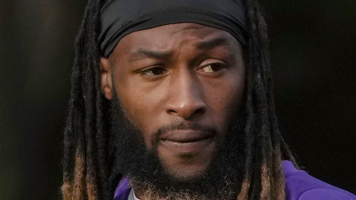 Aaron Jones Headshot